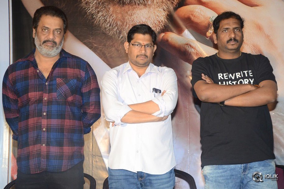 Gayatri-Movie-Pressmeet-Stills